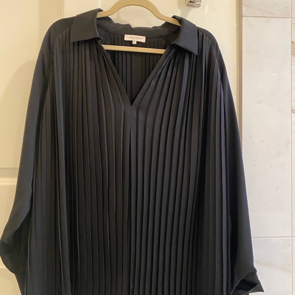 Lafayette 148 New York Black Pleated 3/4 Sleeve Blouse